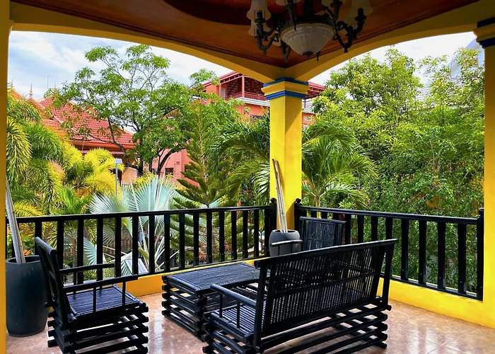 The Secret Garden Hotel 3*