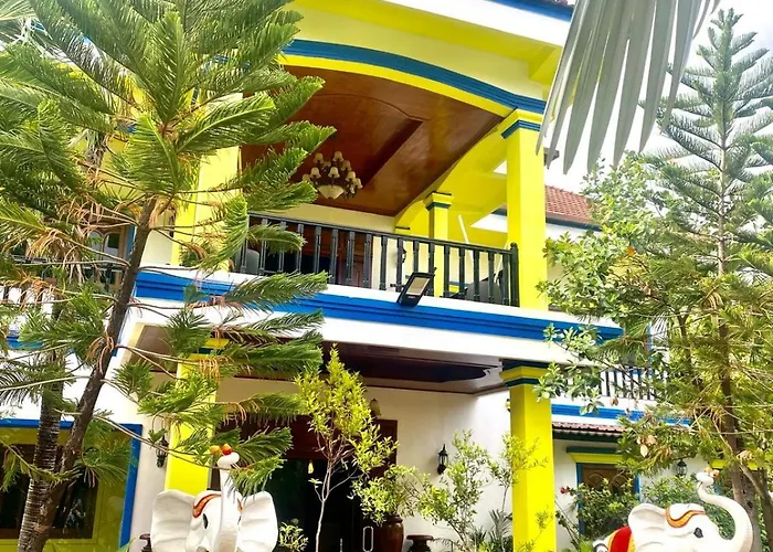The Secret Garden Hotel 3*
